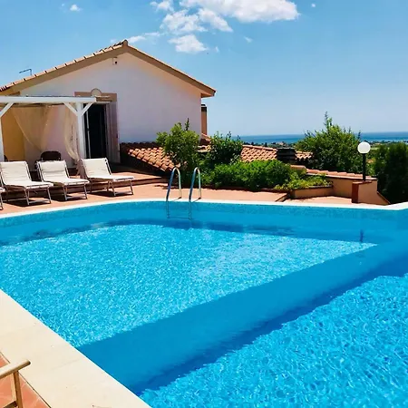 Private Pool With Panoramic Views Hébergement de vacances