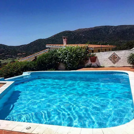 Private Pool With Panoramic Views Hébergement de vacances *