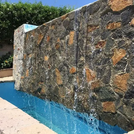 Hébergement de vacances Private Pool With Panoramic Views *